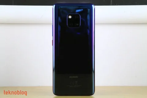 Huawei Mate 30 Pro kablosuz şarj desteğiyle ilgili dikkat çekici ipucu