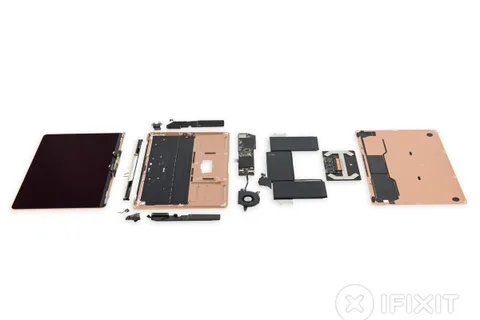 Yeni MacBook Air iFixit tarafından parçalarına ayrıldı