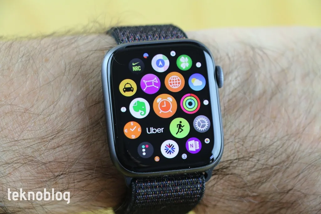 Apple akıllı saat pazarında zirveyi bırakmıyor