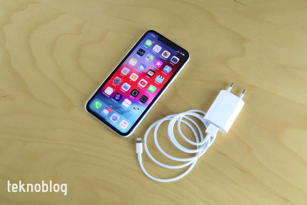 iPhone XR İncelemesi