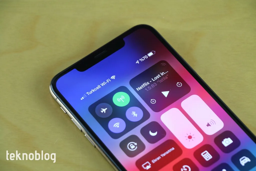 iPhone 2021’de çentikten kurtulabilir