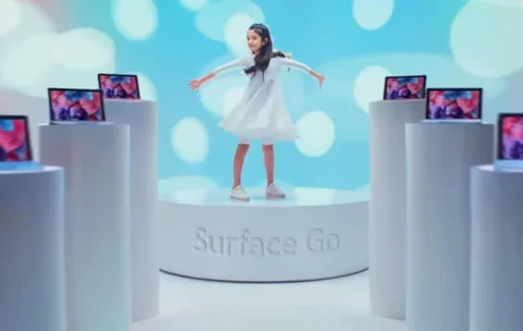 Microsoft Surface Go reklamında yeniden iPad’e taş atıyor