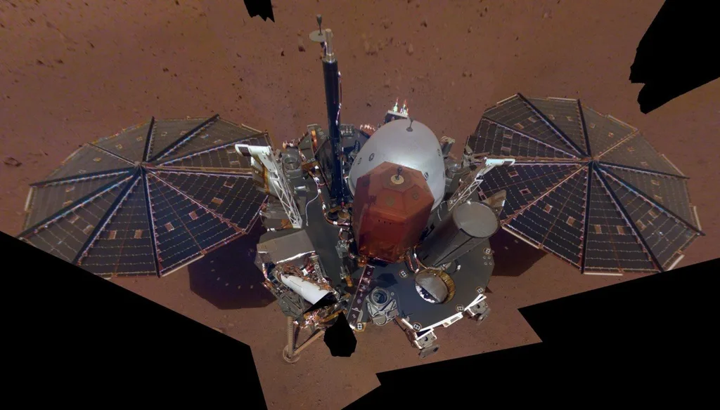 InSight Mars’ta olduğunu kanıtlamak için selfie çekti