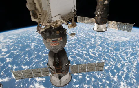 Rusya: Soyuz kapsülündeki delik içeriden açılmış