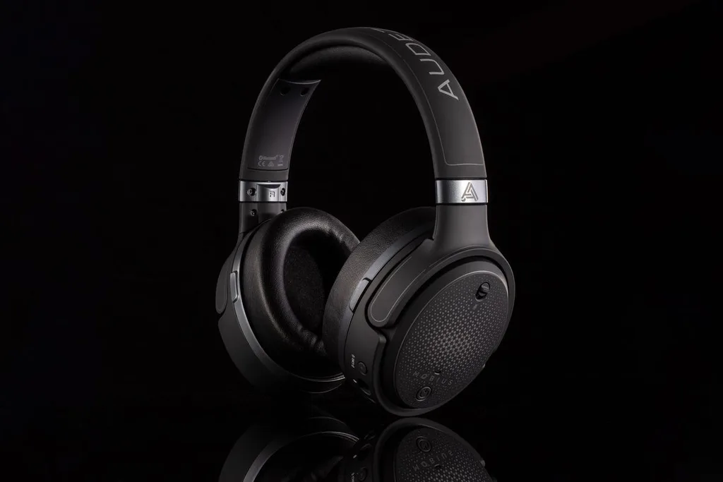 Audeze Mobius baş hareketlerini oyunlara aktaracak