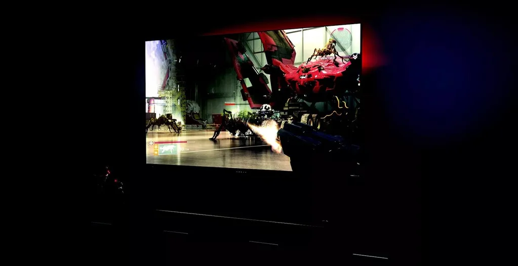 HP Omen X Emperium oyun monitörü ile büyük ekranda 4K HDR oyun keyfi