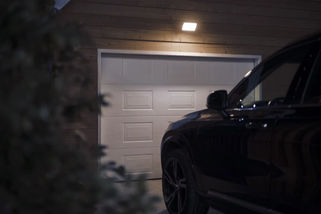 Philips Hue evin dışı için sunduğu seçenekleri artırmayı sürdürüyor