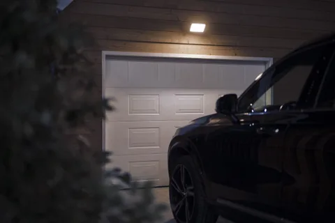 Philips Hue evin dışı için sunduğu seçenekleri artırmayı sürdürüyor