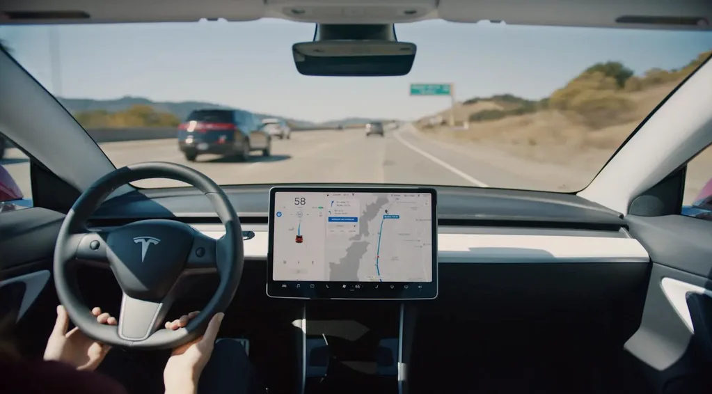 Tesla tam otonom sürüş deneyimi için daha fazla para alacak