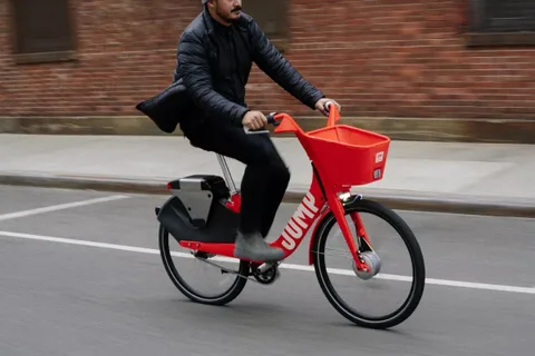 Sürücüsüz bisikletler ve scooter’lar Uber ile gerçek olabilir