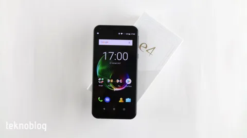 Video: Vestel Venus e4 Kutusundan Çıkıyor