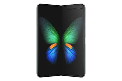 Galaxy Fold videosunda ekranın ortasındaki kırışıklık dikkat çekici – Video