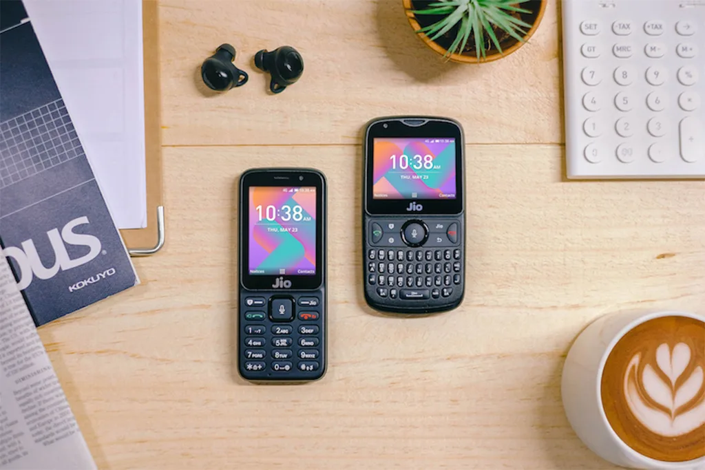 Google Asistan standart cep telefonlarına akıl katacak