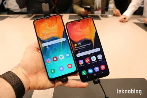 Samsung Galaxy A30 ve Galaxy A50 Ön İnceleme – Video