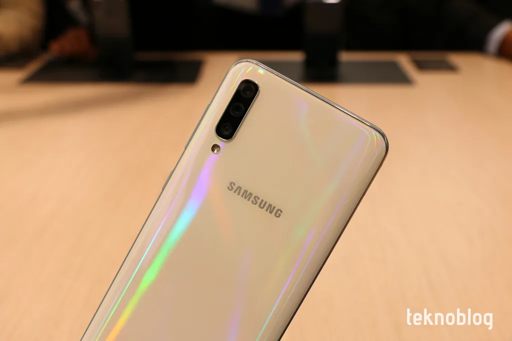 Samsung Galaxy A serisi için iki yeni telefon daha hazırlıyor