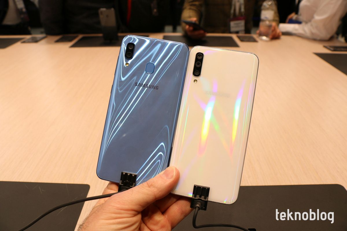 Samsung Galaxy A30 ve Galaxy A50 Ön İnceleme – Video