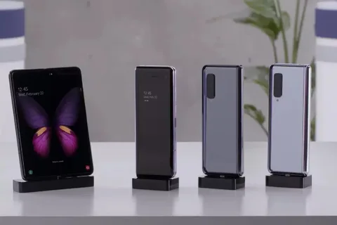 Samsung Galaxy Fold yola çıkarken lüks tüketim pazarını hedefleyecek