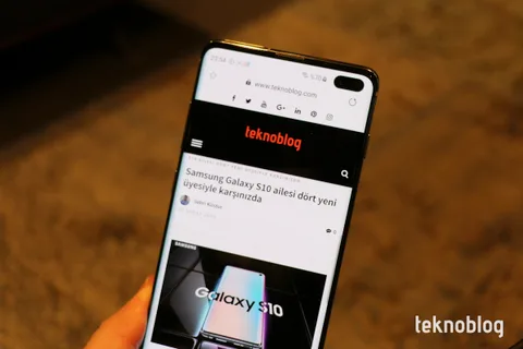 Samsung ön kamerayı ekranın altına gizlemek istiyor