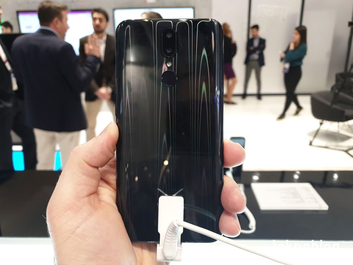 Vestel Venus V7 Ön İnceleme – Video