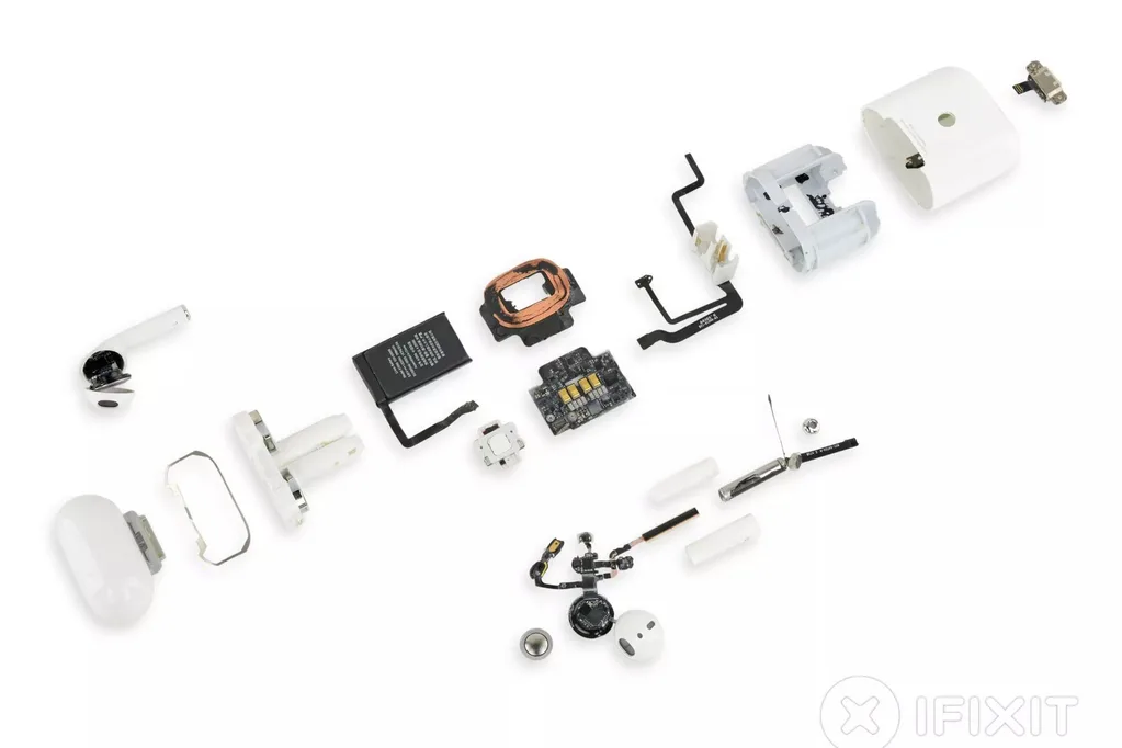 Kablosuz şarj destekli AirPods 2 parçalarına ayrıldı