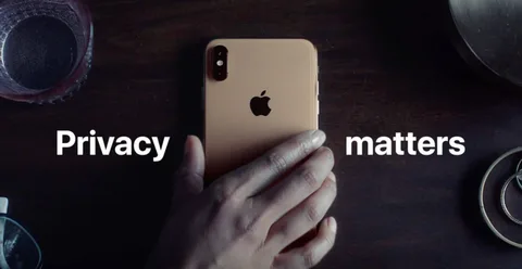 Apple yeni iPhone reklamında yeniden gizliliğe odaklanıyor