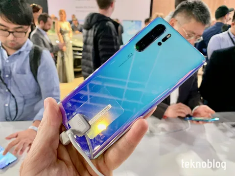 Huawei SD ve microSD kartlarını yeni ürünlerinde kullanamayacak