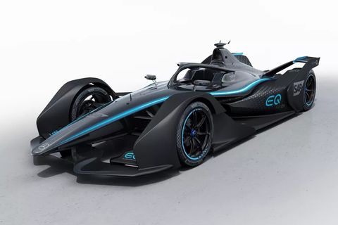 Mercedes Formula E’de yarışacak ilk otomobilini tanıttı