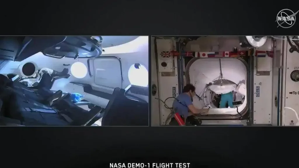 SpaceX Crew Dragon Uluslararası Uzay İstasyonu’na başarıyla bağlandı