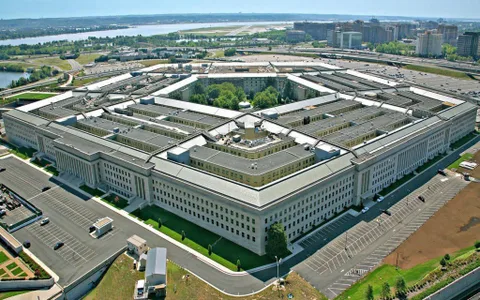 Microsoft ve Amazon 10 milyar dolarlık ihale için yarışacak