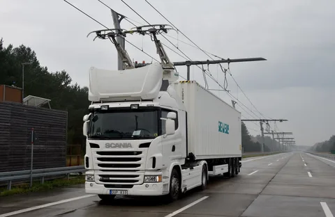 Almanya kamyonlar için elektrikli otoyolu test ediyor