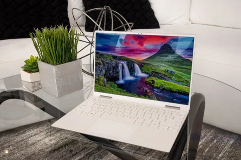 Dell XPS 13 2’si 1 Arada Intel’in onuncu nesil işlemcileriyle yenileniyor