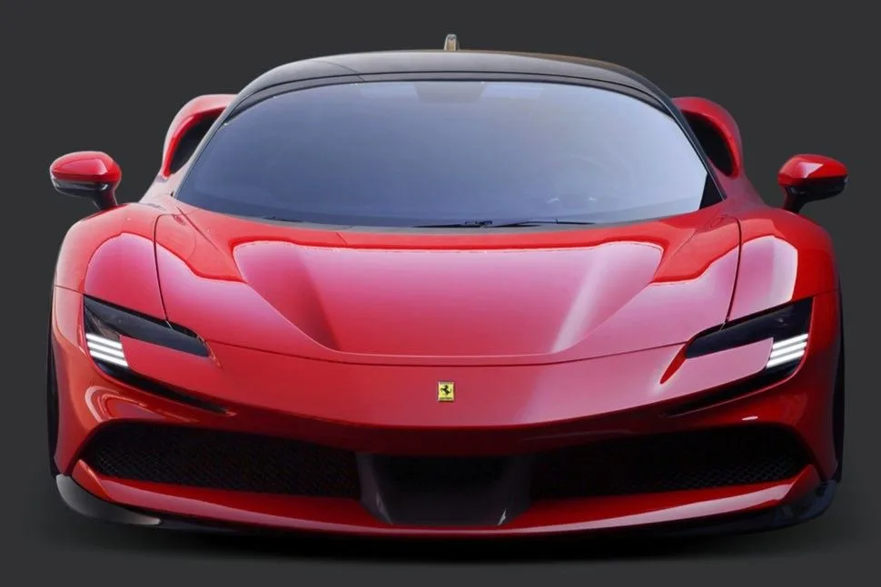 Ferrari SF90 Stradale ile geleceği selamlıyor