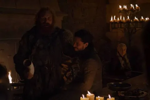 Game of Thrones’un olay yaratan kahve bardağı masadan kaldırıldı