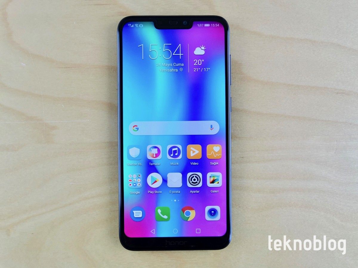 Honor 8C İncelemesi