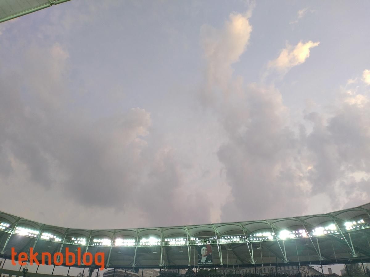 Honor 8C İncelemesi