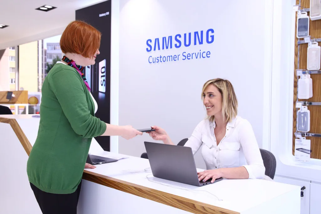 Samsung bir saatte hızlı servis anlayışını hayata geçirdi