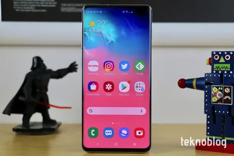 Samsung Galaxy S10 Plus için bugüne özel büyük indirim fırsatı