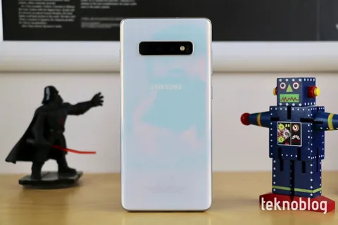 Galaxy S10 serisinin yeni üyesi için beklenen işaret geldi