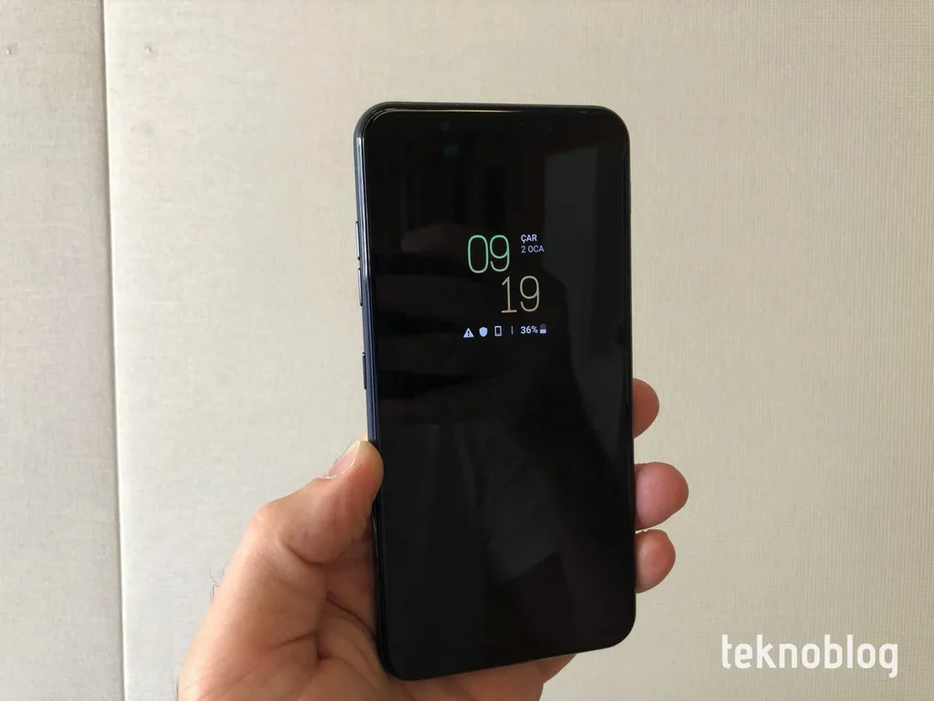 Sony ve LG akıllı telefon satmakta zorlanıyor