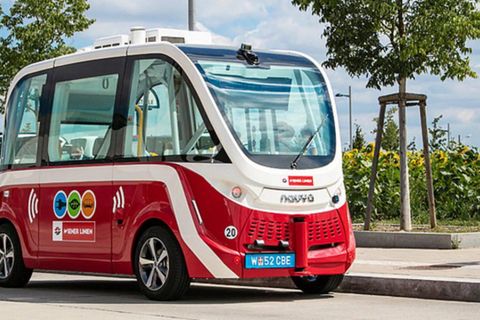 sürücüsüz otobüs navya