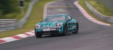 Porsche Taycan gücünü özel rekorla gösterdi – Video