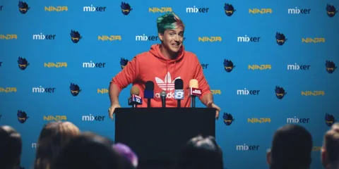 Popüler yayıncı Ninja yeni platformuna fırtına gibi girdi
