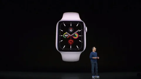 Apple Watch Series 5 tanıtıldı: Sürekli açık ekran, dahili pusula