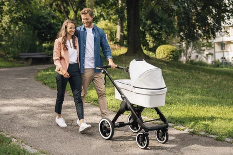 Bosch eStroller elektrikli bebek arabasıyla ebeveynlerin yükünü hafifletecek