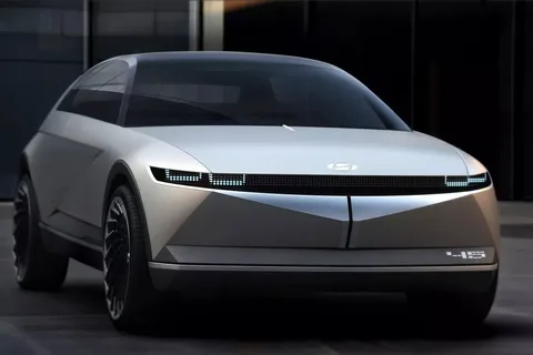 Hyundai 45 elektrikli otomobil geçmiş ve geleceği birleştiriyor