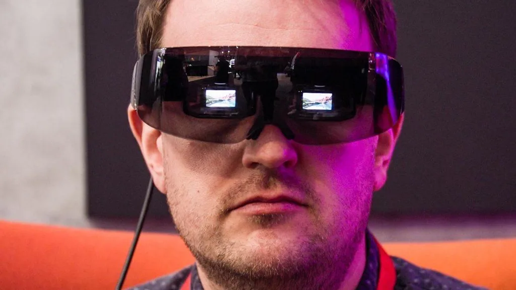 TCL’den IFA 2019’da deneysel çalışmalar; Visor ve katlanabilir telefon