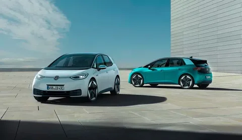 Volkswagen ilk tam elektrikli otomobili ID.3’ü gözler önüne çıkardı