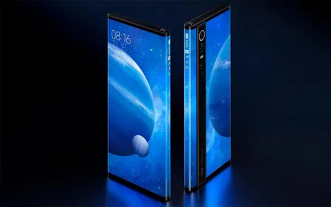 Xiaomi Mi Mix Alpha sıra dışı ekranıyla tanıtıldı