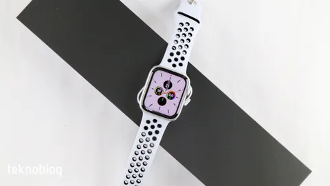 Video: Apple Watch Series 5 Kutusundan Çıkıyor