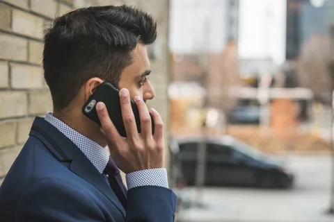 Lübnan internet üzerinden yapılan telefon görüşmelerinden ücret alacak